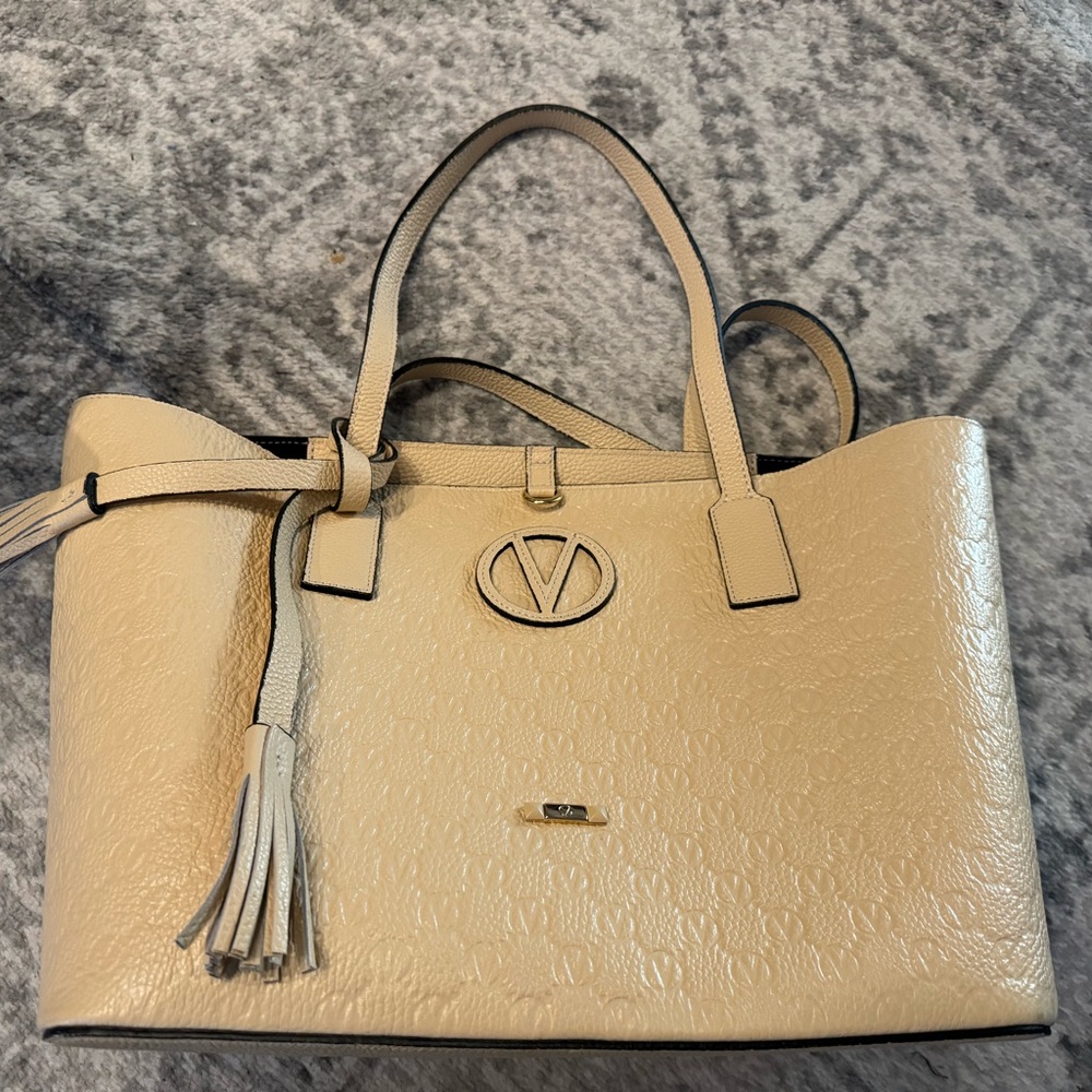 Large Valentino by Mario Valentino Cream colored tote - Picture 2 of 4
